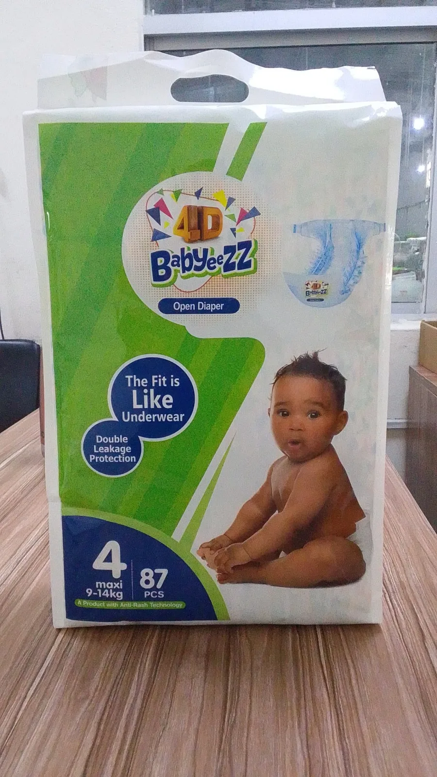 Babyeezz Diaper Size 4 (97 Pcs)